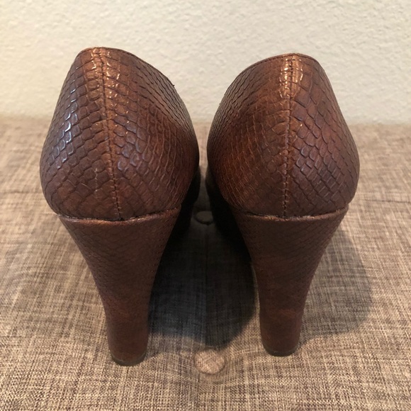 Fergalicious Shoes wedge heels - Picture 2 of 6